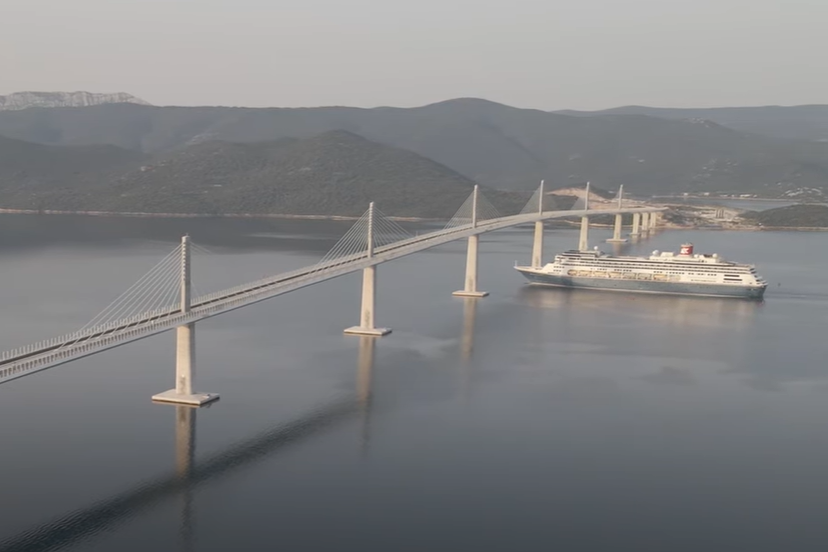 Što bi se dogodilo kada bi veliki brod udario u Pelješki most?