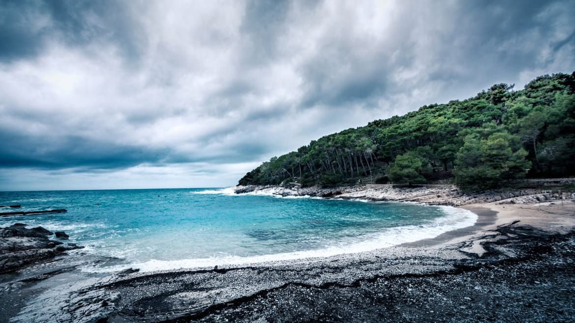 Kiša na jugu, a bura na sjeveru Jadrana