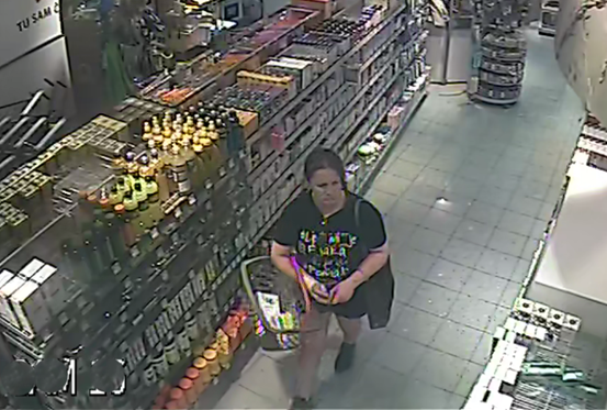 Zbog niza krađa po splitskim prodavaonicama, policija traži ovu ženu