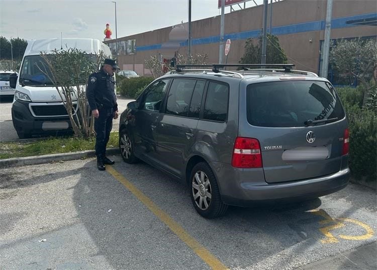 Splitska policija u tri sata pronašla i kaznila čak 26 vozača koji su parkirali na mjesto za osobe s invaliditetom