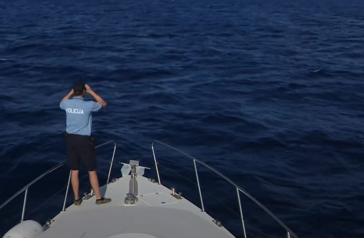 BROD UDARIO U KOPNO PA POTONUO KOD VINIŠĆA Policija na hridi u mraku pronašla dvije osobe