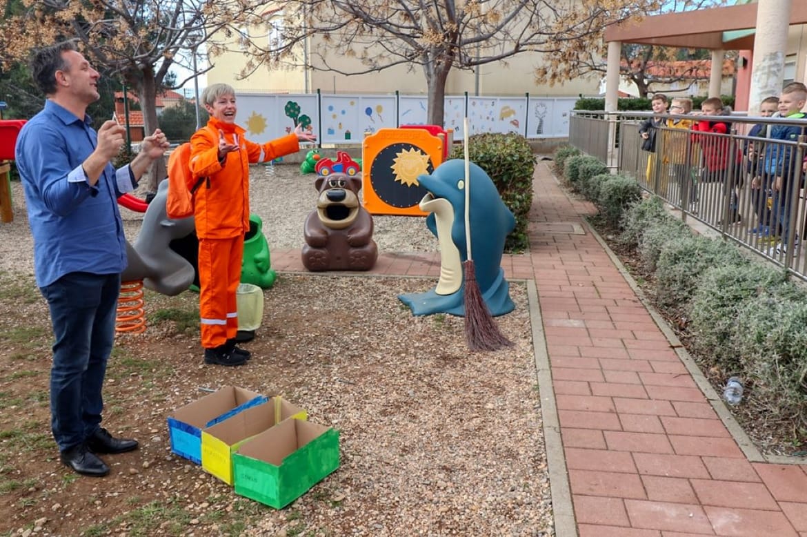 Na Dan planeta Zemlje ekološka radionica Čistog otoka na Viru