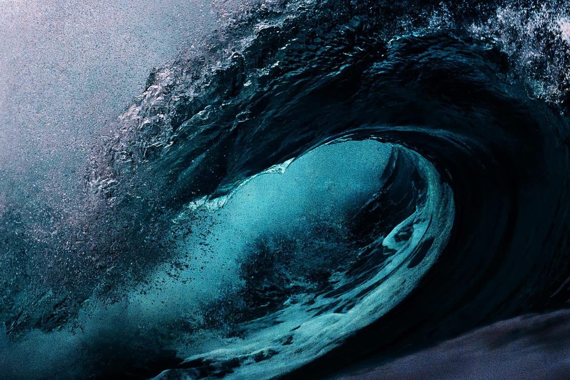 Češki turist fotografirao goleme valove tijekom oluje na Kanarima pa upao u more i poginuo!