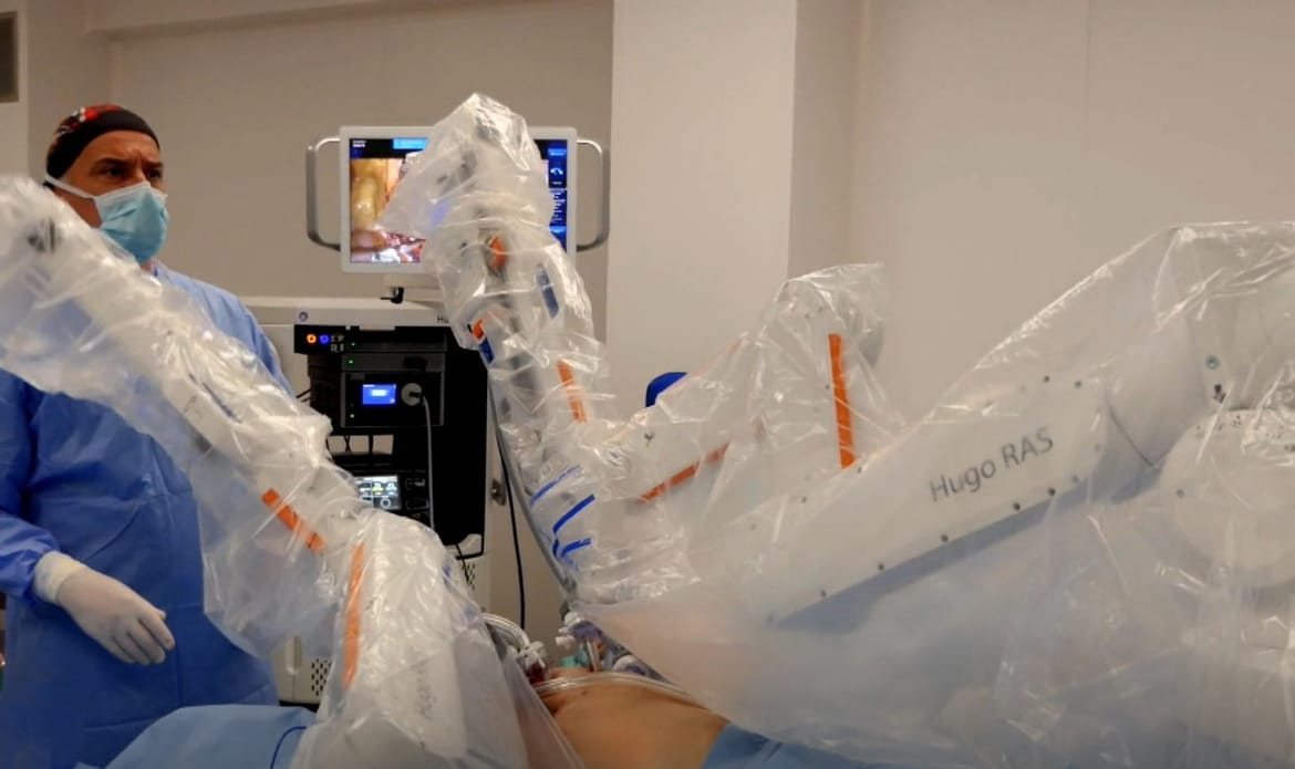 Prvi u Hrvatskoj - Na operacijama u KBC-u Split asistira robot Hugo