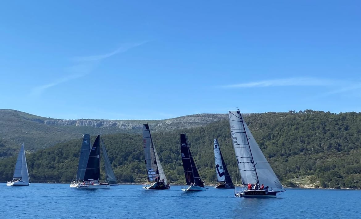 Iz Splita starta ovogodišnja Paiška regata, posvećena velikom jedriličaru i strastvenom ribolovcu