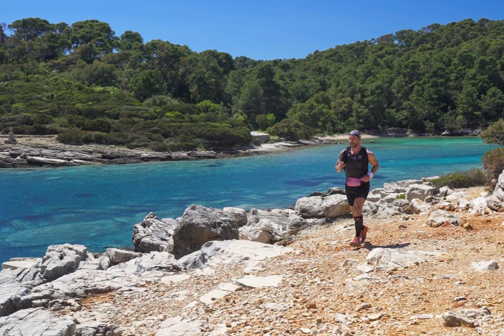 Mljet trail i prvi trail maraton okupili ogroman broj ljudi - Sudjelovao je i jedan ministar!