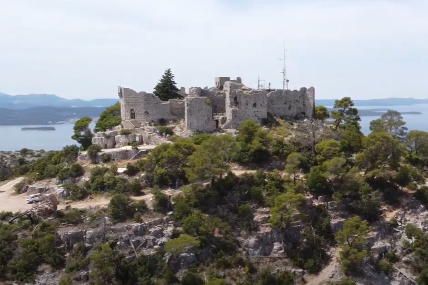 Obilazak tvrđave sv. Mihovila na Ugljanu!