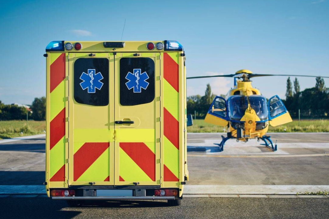 Dječak u Šibeniku pao s četvrtog kata - bore mu se za život!