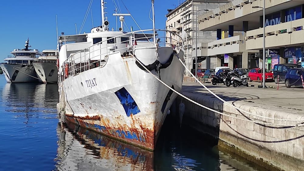 RUZINAVI BROD Stari Tijat sutra kreće na dijagnostiku prije remonta u brodogradilište Iskra