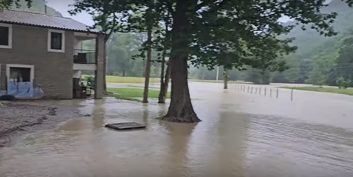 Vodostaj Mirne u par sati porastao za 4 metra - Velike štete od tuče!