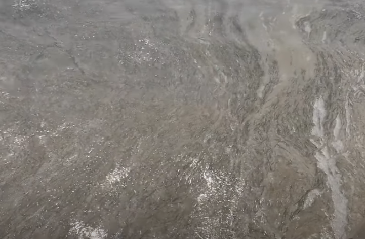 KUPANJE SE NE PREPORUČUJE Sjeverni je Jadran pun sluzi - najizloženiji slovenski obalni gradovi i Tršćanski zaljev!