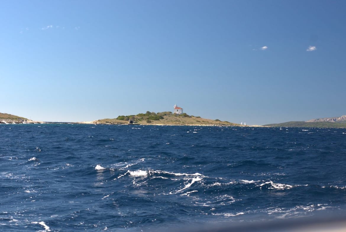 Sunčano uz snažniji maestral tijekom poslijepodneva