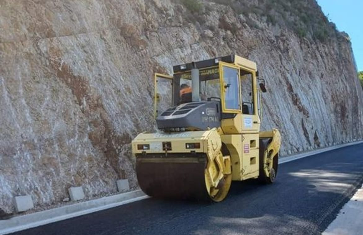 BUTKOVIĆ NA CRESU Obilazi završne radove ceste koja povezuje Porozine i Dragozetiće
