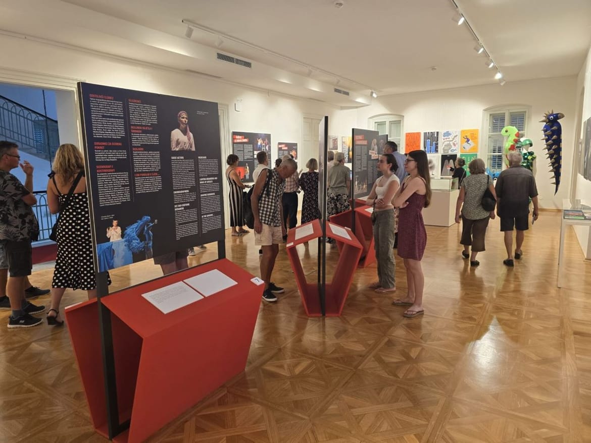 Izložba "Mi smo novi život" gostuje u Hrvatskom muzeju turizma