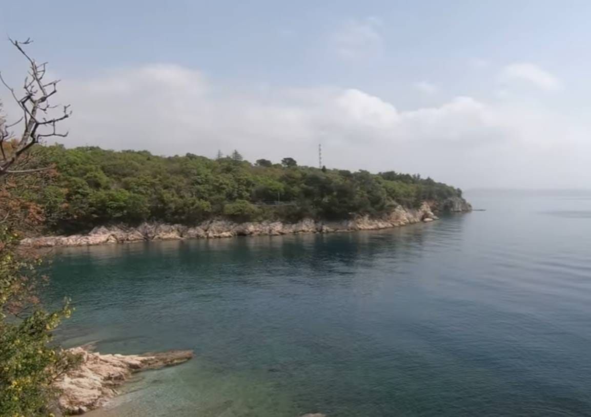 Nakon velikog nevremena u Kostreni zagađeno more!