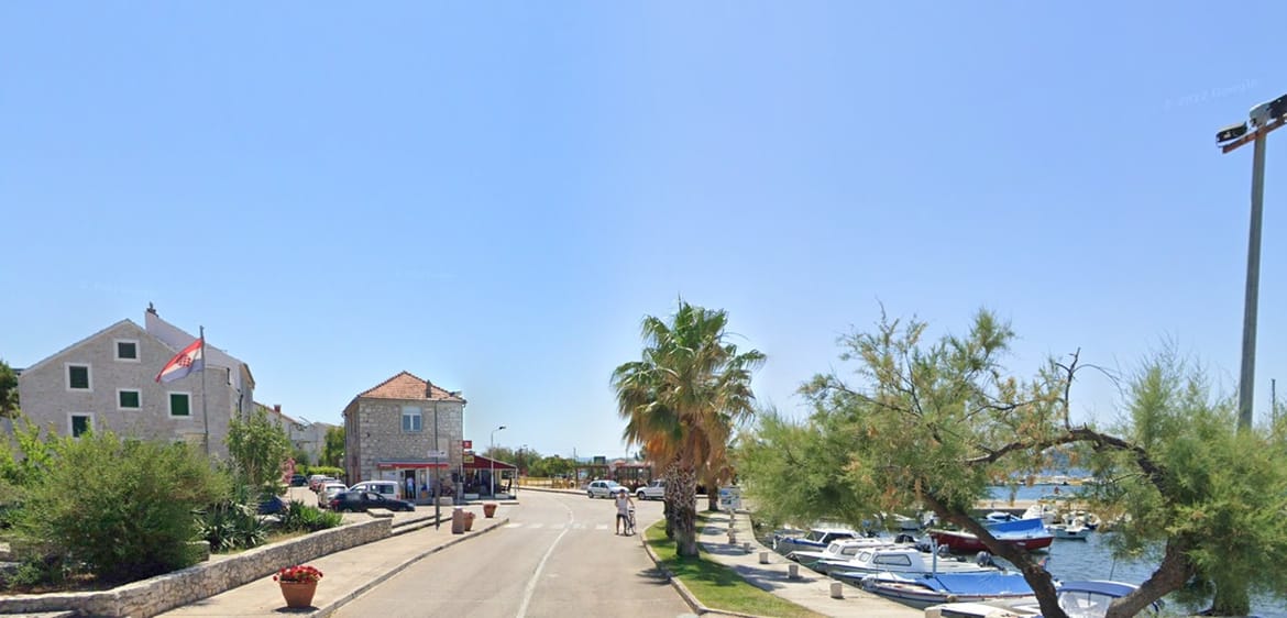 Žena sa Srime uhićena zbog prijetnji i nametljivog ponašanja Slovakinji