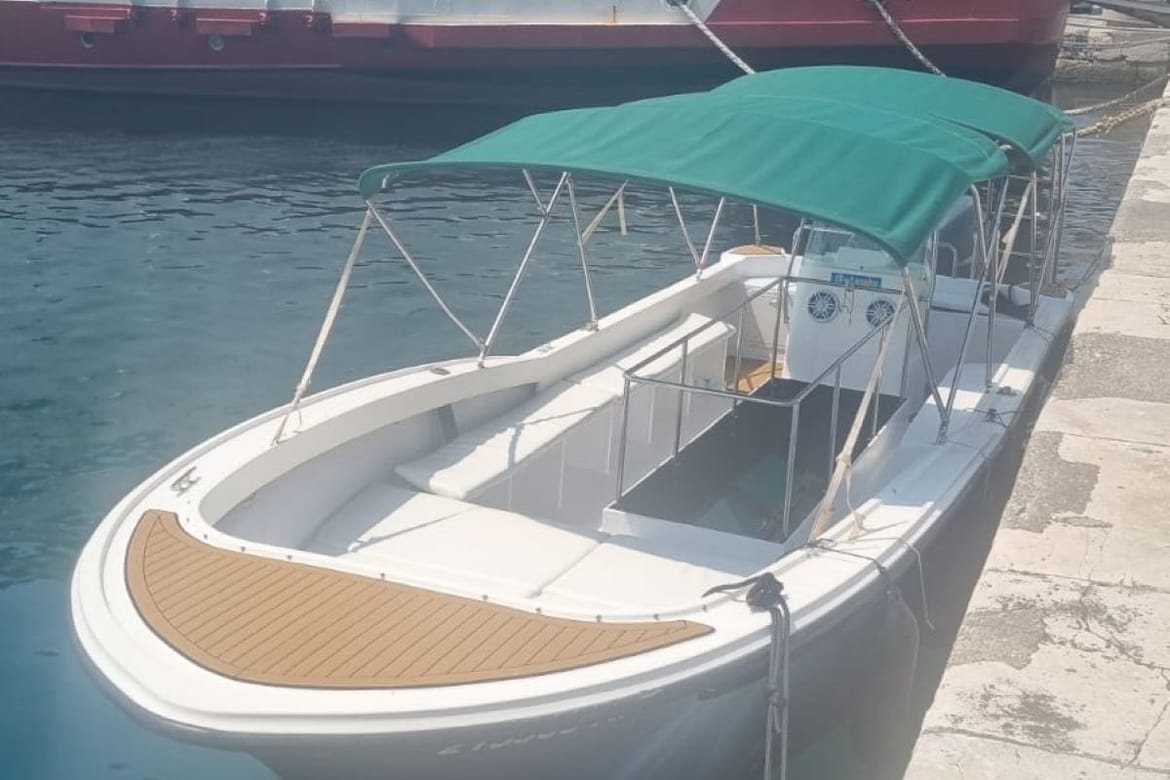 Novi riječki turistički sadržaj - Razgledavanje podmorja turističkim brodom