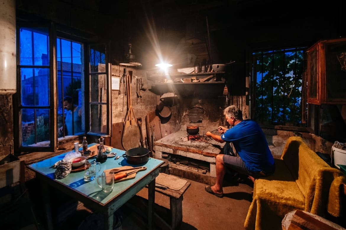 U kakvoj su vezi rižibiži, Nirvana i fotografije Iža Stipe Suraća?