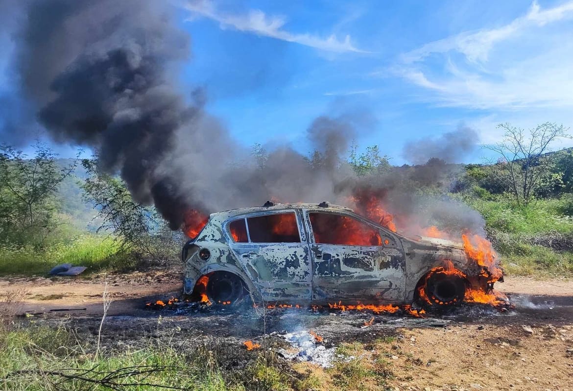 Za vrijeme slavlja aktivirao pirotehničko sredstvo, izazvao požar u Solinu, u kojem su oštećena tri vozila