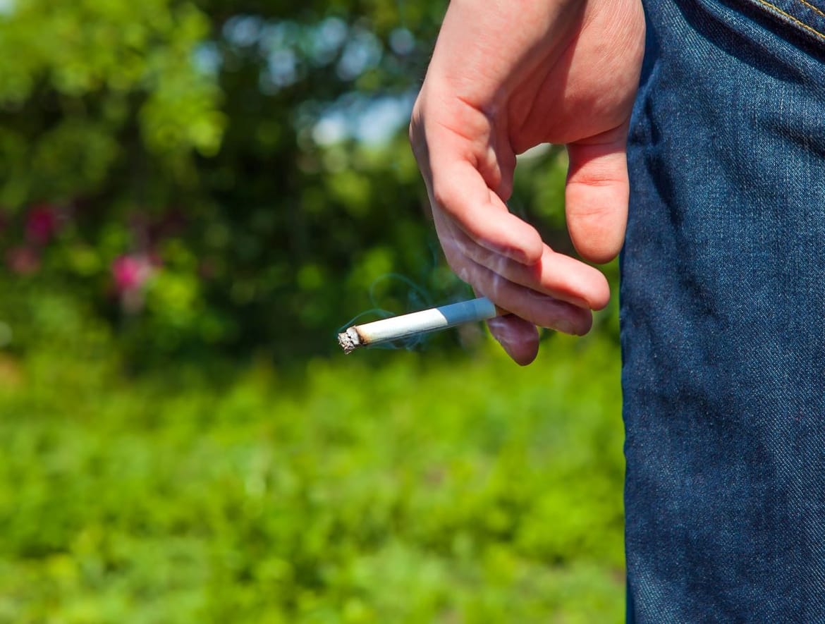 KAŽNJEN S 1450 EURA Pijani Bosanac i Hercegovac u Konavlima bacao opuške kroz prozor automobila