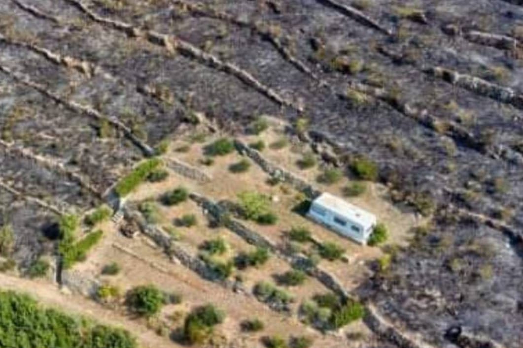 INTERVENCIJA S NEBESA?!? Strašan je plamen kod Splita zaobišao ovu parcelu. Istu kao i 2017. U čemu je tajna?