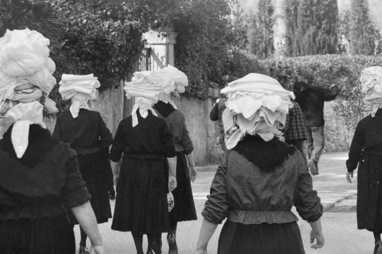 NOSTALGIJA U Preku na Ugljanu skupljaju fotografije žena sa sparama!