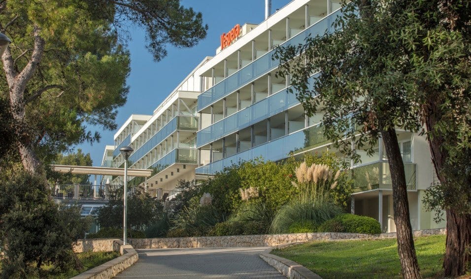 Nakon zaraze, reagirao lošinjski hotel: "Uzeli smo uzorke hrane i vode, briseve površina i djelatnika, te stolice svih zaposlenih!"