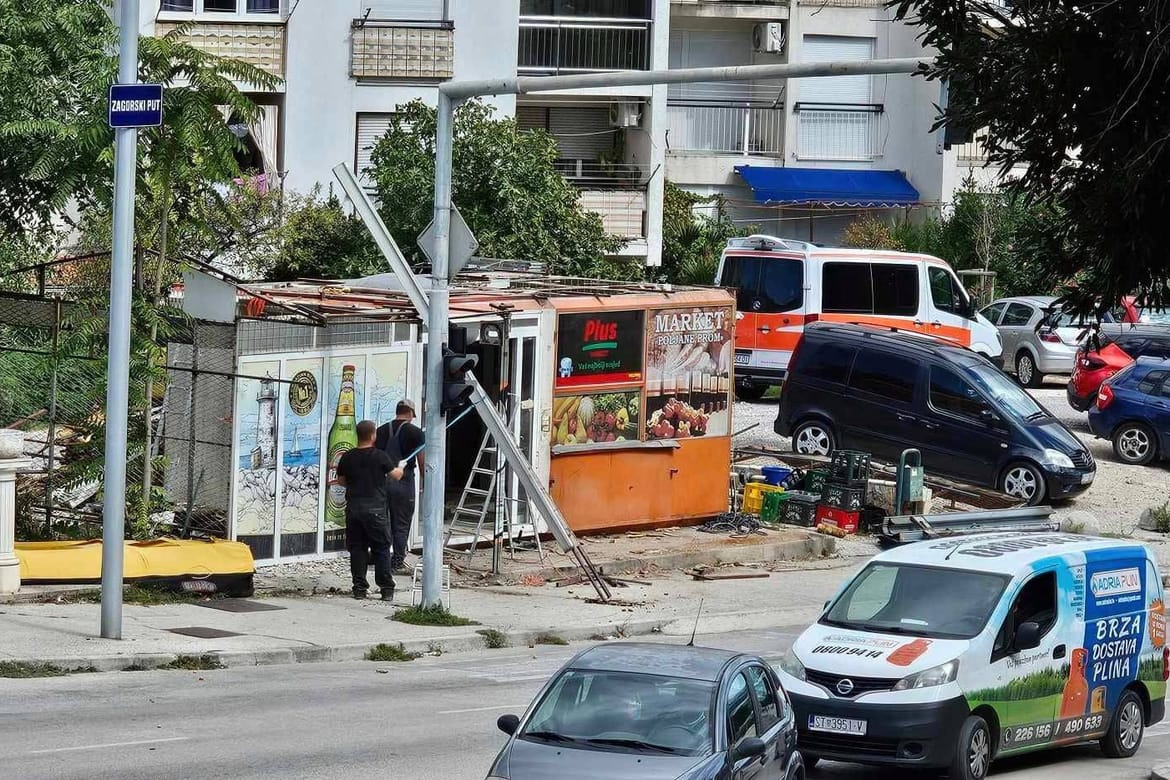 Uklanja se bespravno izgrađeni objekt u Splitu - Ivošević: "Podržavamo uvođenje reda u ovom gradu!"