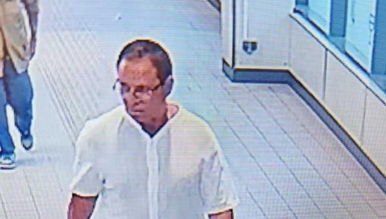 Ovo je muškarac koji je u Umagu opljačkao Slovenku - Jeste li ga vidjeli?