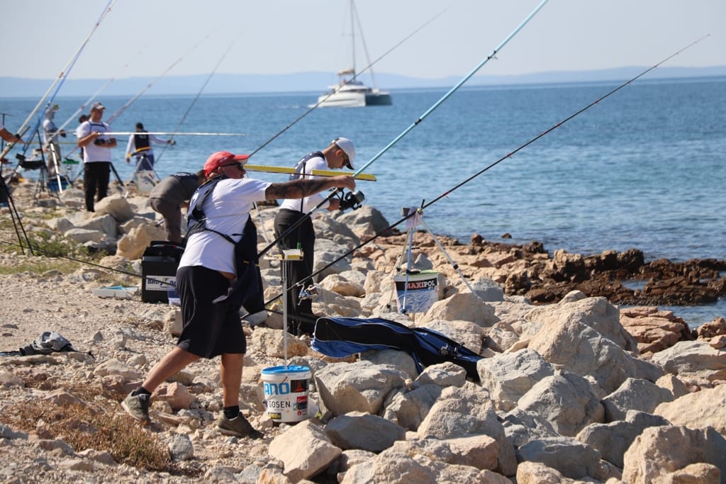 Međužupanijsko prvenstvo u sportskom ribolovu štapom s obale za seniore u Viru