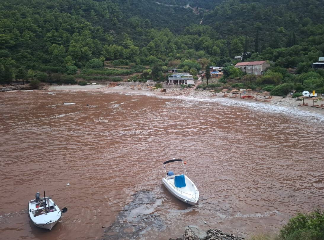 Bujica u Pupnatu na Korčuli promijenila izgled cijele uvale!