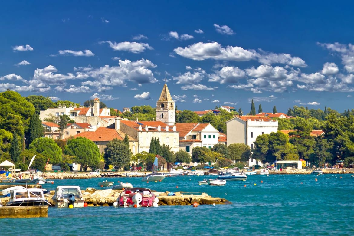 Zadarska županijska vijećnica o pomorskom dobru u Svetom Filipu i Jakovu: "Odnos županije i ove Općine podsjeća na odnos roditelja prema razmaženom djetetu"