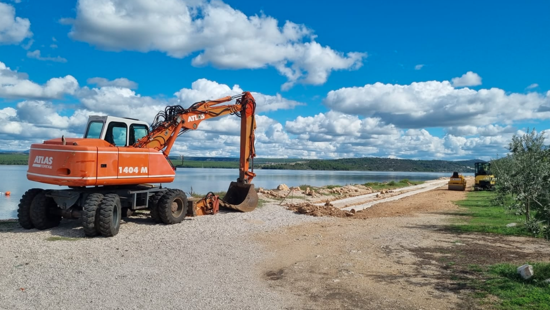 Mještani Rasline napokon će imati plažu - Gradi se šetnica sv. Mihovila