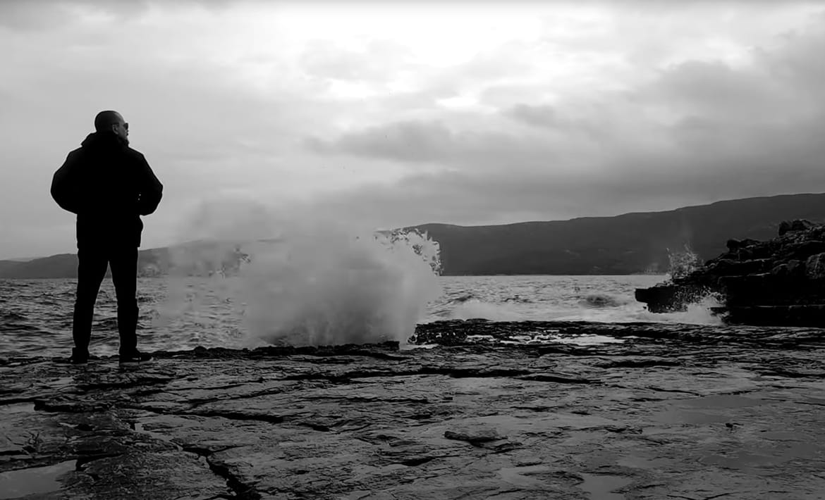 "VRATI SE NA HVAR" Kantautor opjevao zimsku melankoliju sa škoja