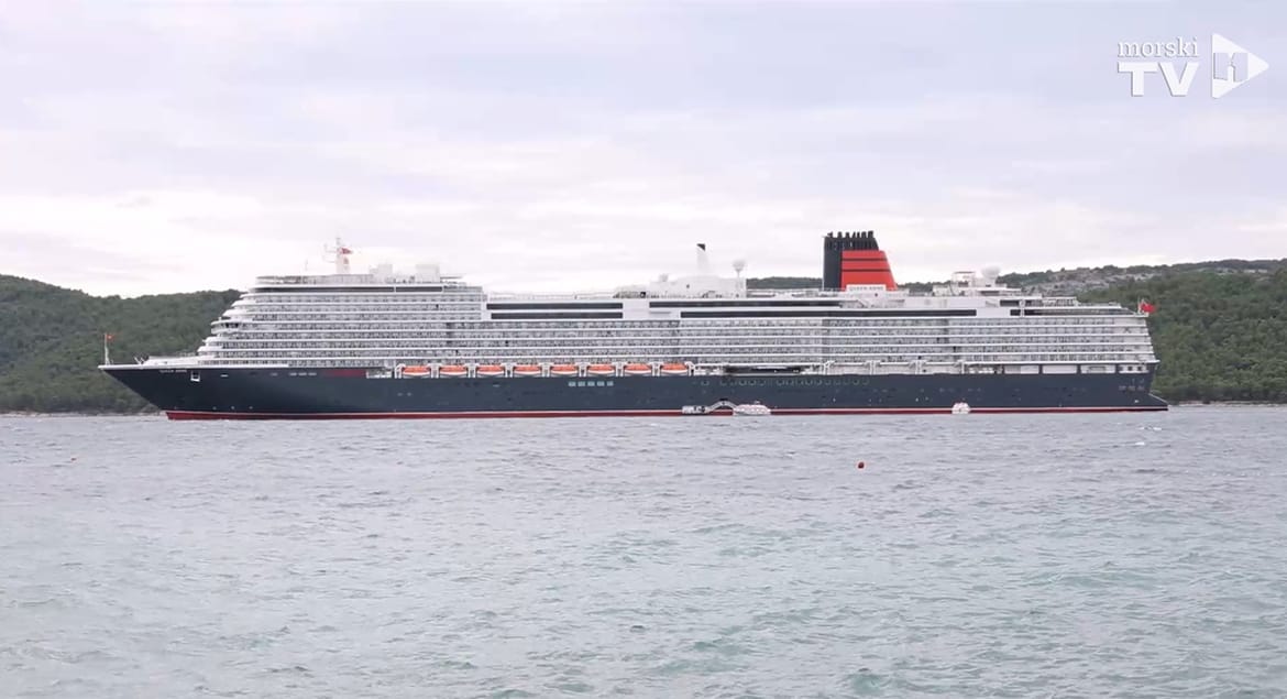 Ispred Zablaća se usidrio Queen Anne, kojim upravlja žena - To je najduži i najširi kruzer koji je do sad stigao u Šibenik