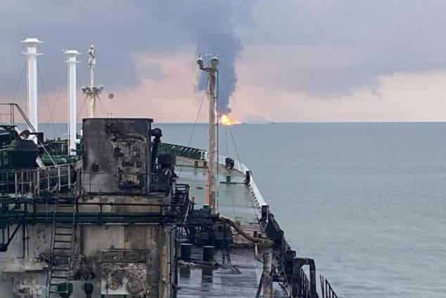 Veliki požari na dva LPG tankera - izbili su za vrijeme ilegalne operacije?