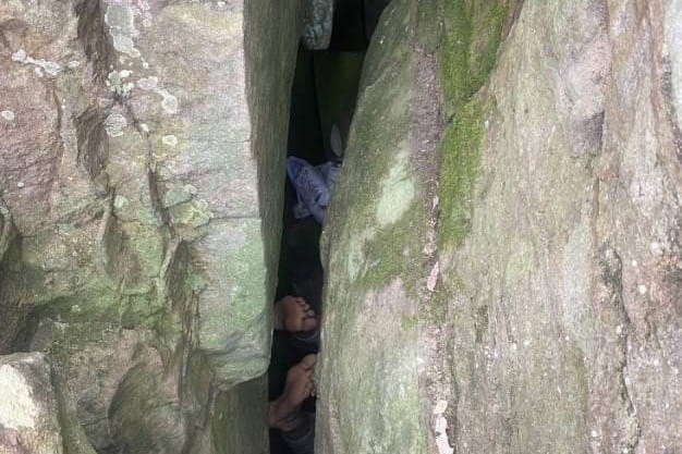 Australska inačica HGSS-a spašavala djevojku koja je 7 sati naglavačke visila u ovoj pukotini