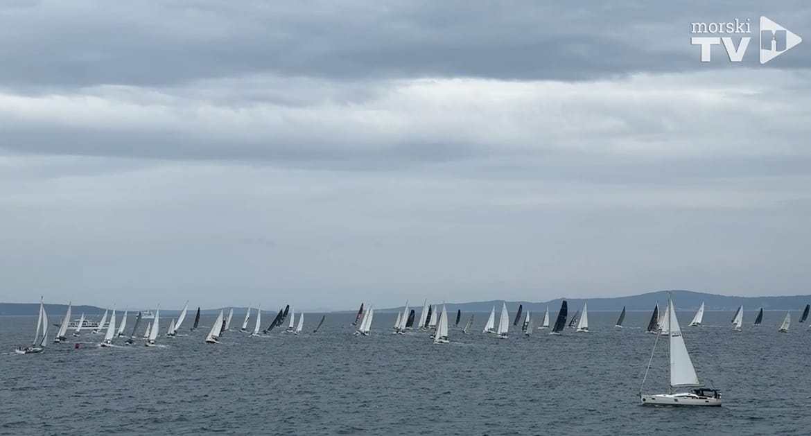 Krenula je jubilarna 80. Viška regata!