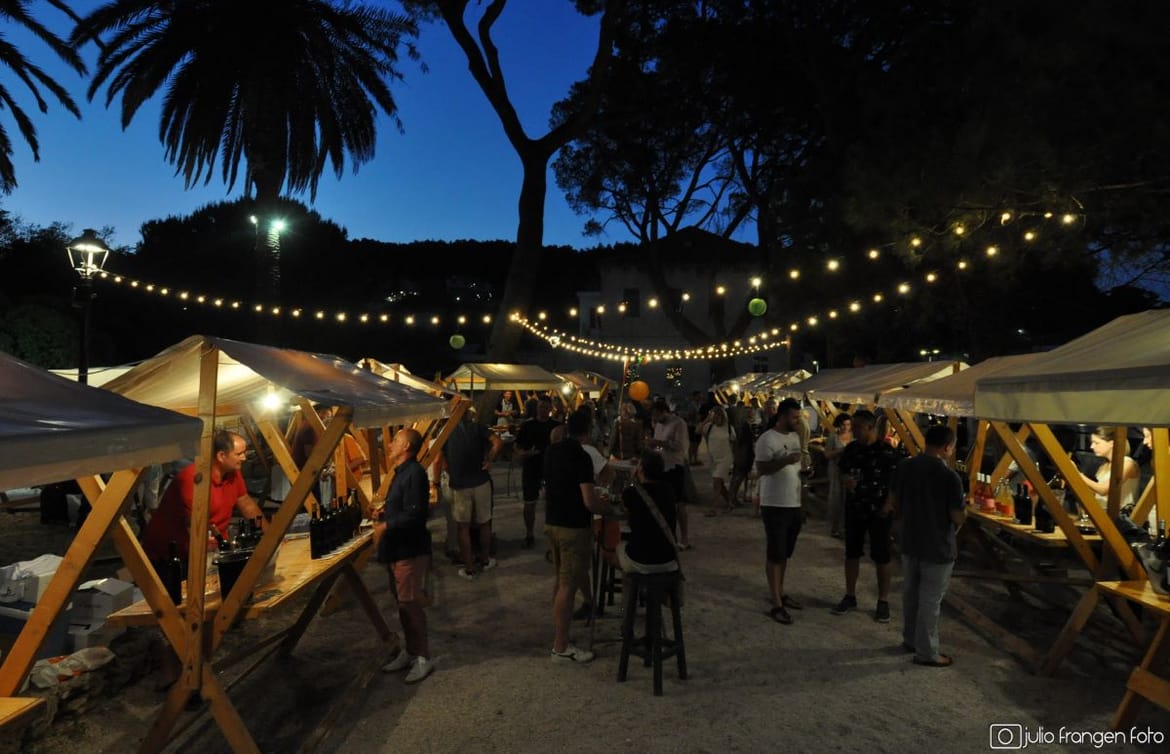 Wine, olive & heritage manifestacija u Jelsi gostima pokazao svu gastronomsku, vinarsku i kulturnu raskoš