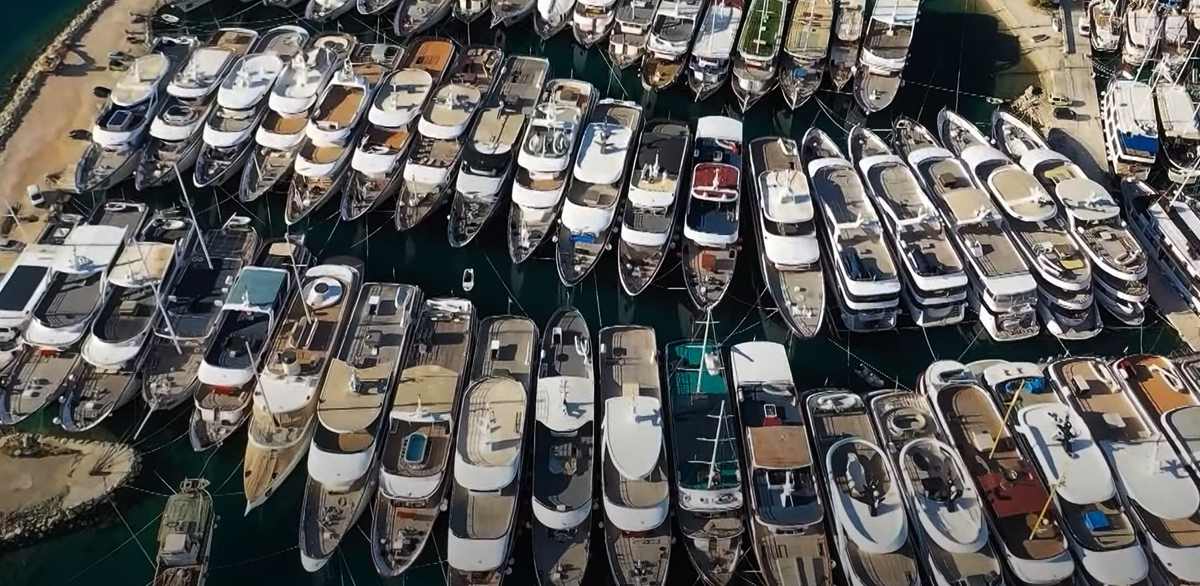 Izgradili 500 brodova, sad se žale da nemaju gdje s njima: "Zbog obnove trajektne luke, moramo van Splita, a grade i luku u Krilu" - Lučka uprava: "Osigurat ćemo vezove na otocima i priobalju!"