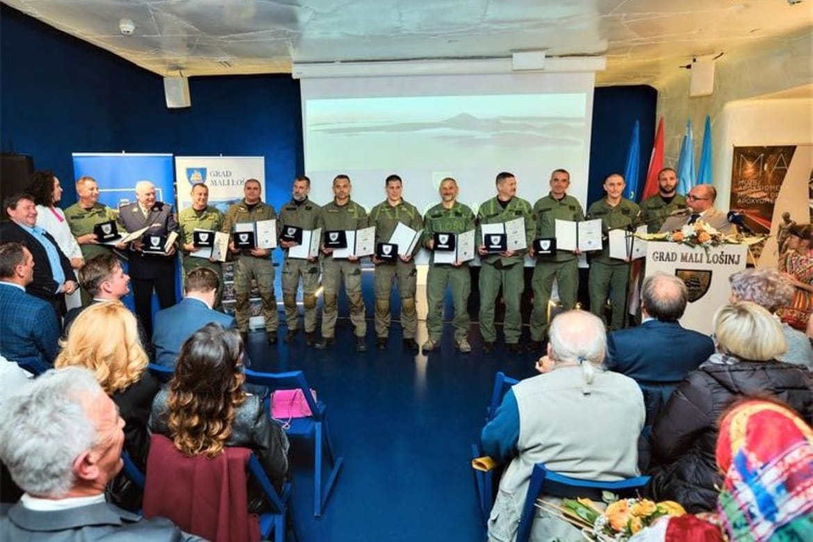 Specijalna policija dobila priznanje za uspješno uklanjanje mine iz akvatorija Malog Lošinja