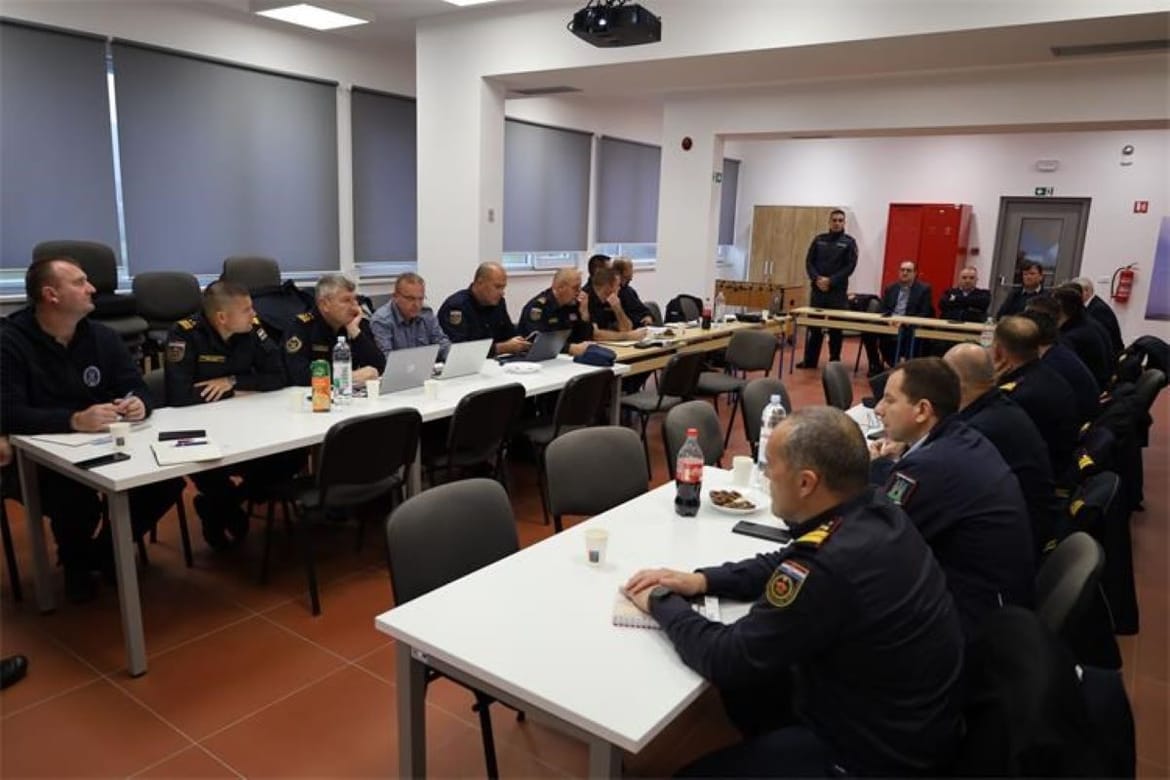 Sjednica Vatrogasnog stožera: "Ovo je četvrta najteža požarna sezona otkad se vodi evidencija"