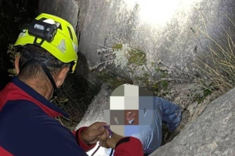 HGSS spasio starca sa stijene na Kozjaku: "Bunio se kad smo ga uzeli pod ruku, htio se sam spustiti."