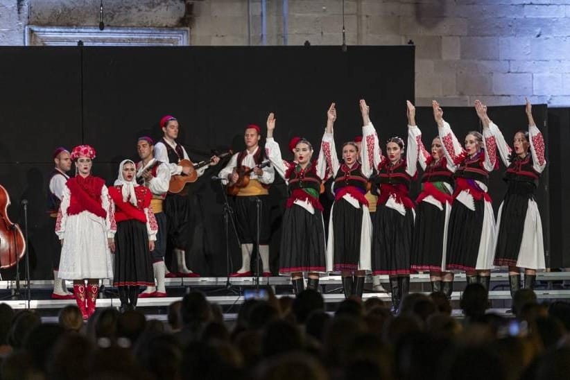 Folklorni ansabl Linđo ide na dvotjednu američku turneju