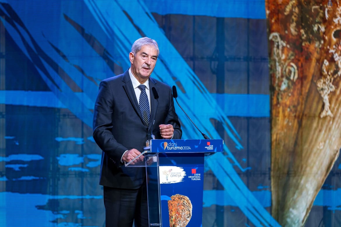 Dobitnik nagrade za životno djelo na Danima hrvatskog turizma je Vlado Miš, čovjek koji je radni vijek proveo na Rabu!