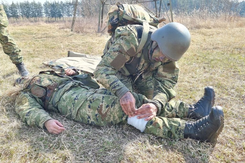 MORH prima doktore medicine ili specijaliste grana medicine, doktore veterinarske medicine, magistra farmacije i časnike