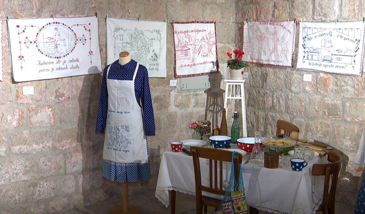 Zidnjaci su krasili kuhinje, a sad su izloženi u Etnografskom muzeju u Dubrovniku