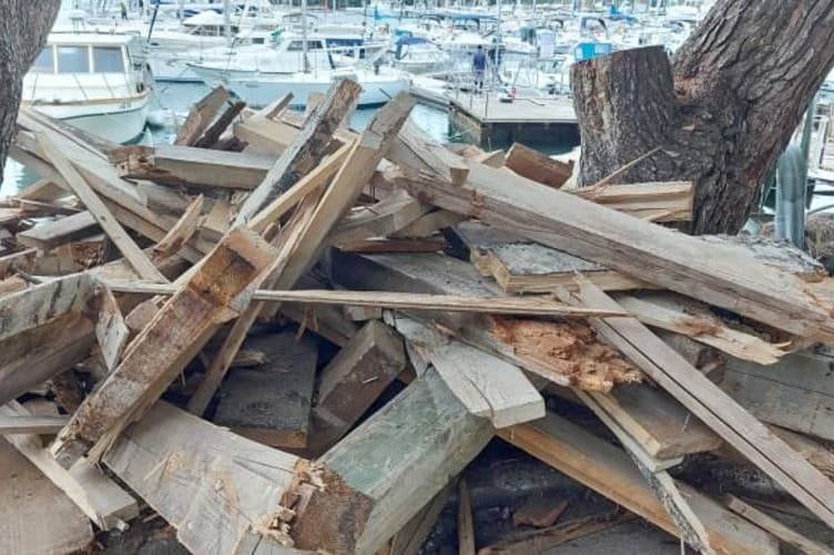 Uklonjeni kafić i terasa kultnog pulskog okupljališta Bunarina