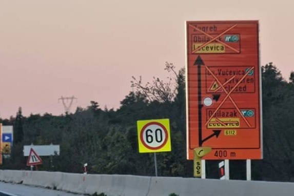 Znakovi bez smisla kod Dugopolja: "Ako ih pratite stići ćete baš nigdje."