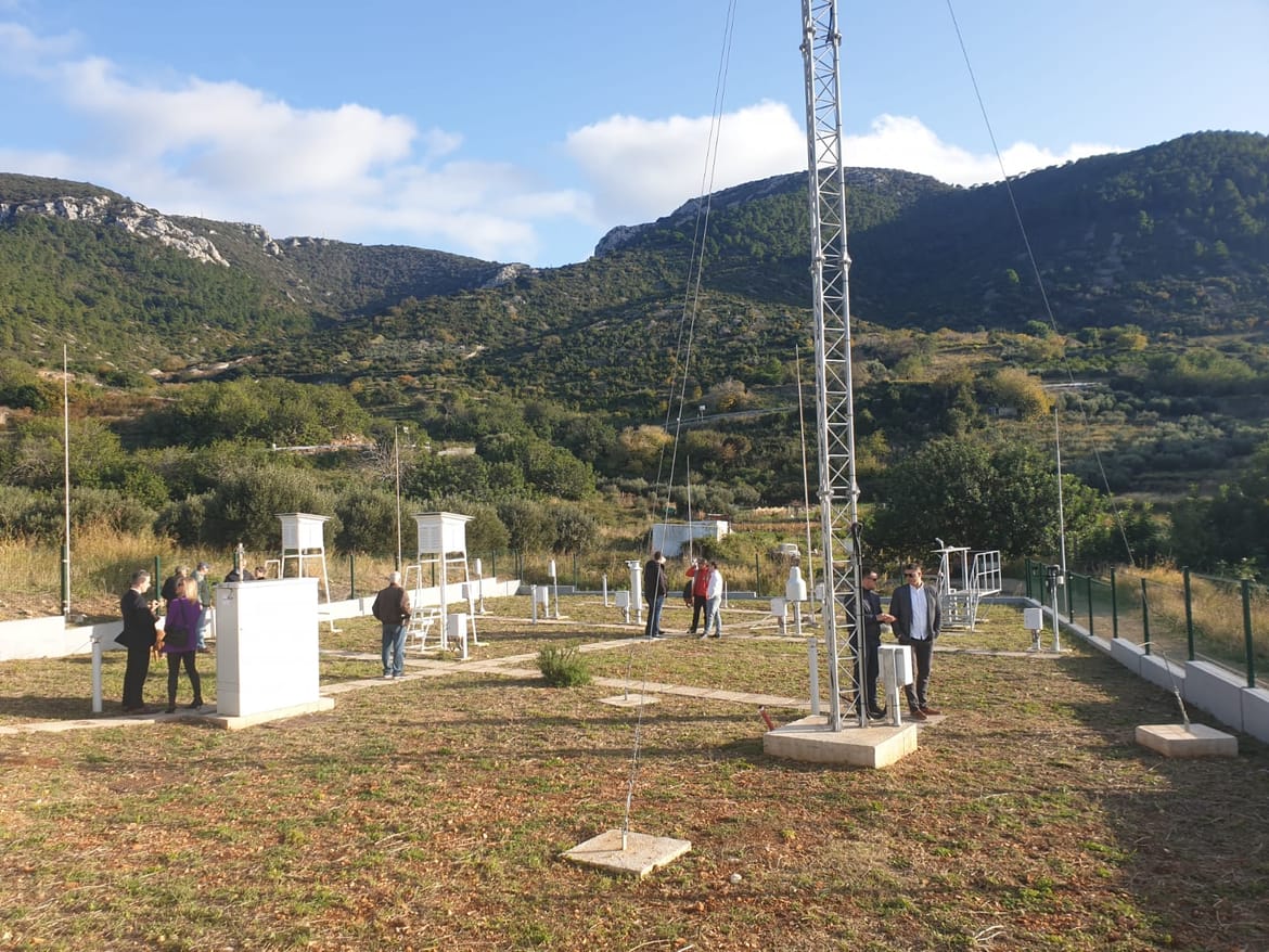 Prošlog je tjedna otvorena nova meteorološka postaja u Komiži, pogledajte kako izgleda